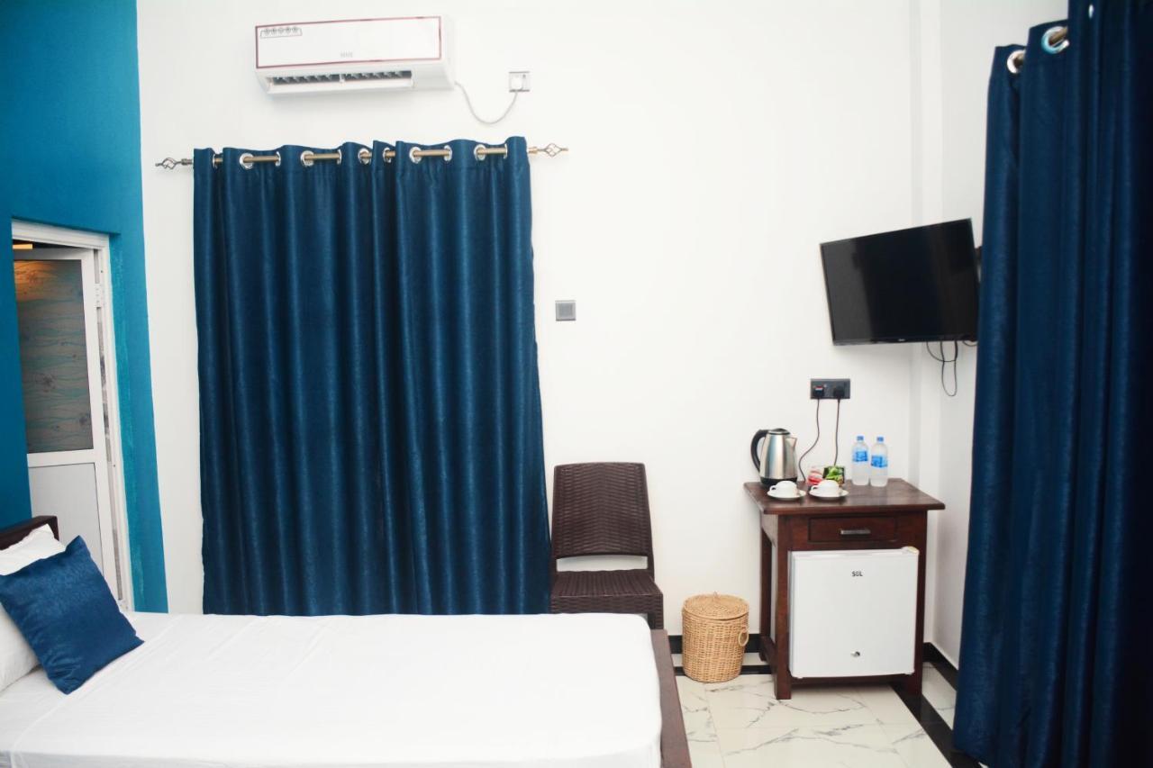 Ayubowan Homestay カトゥナカヤ エクステリア 写真