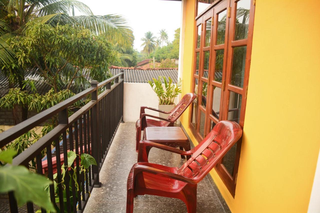 Ayubowan Homestay カトゥナカヤ エクステリア 写真