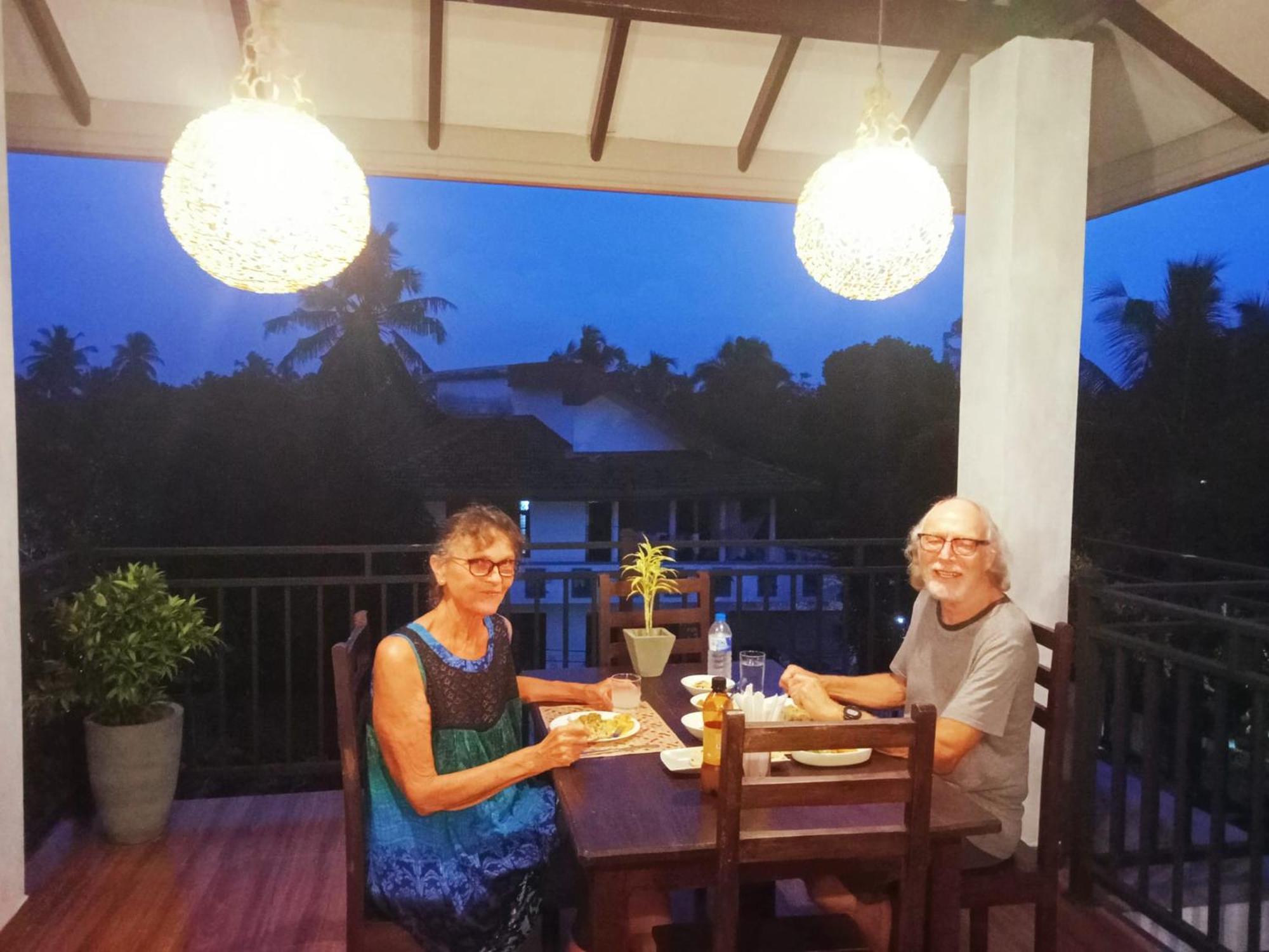 Ayubowan Homestay カトゥナカヤ エクステリア 写真