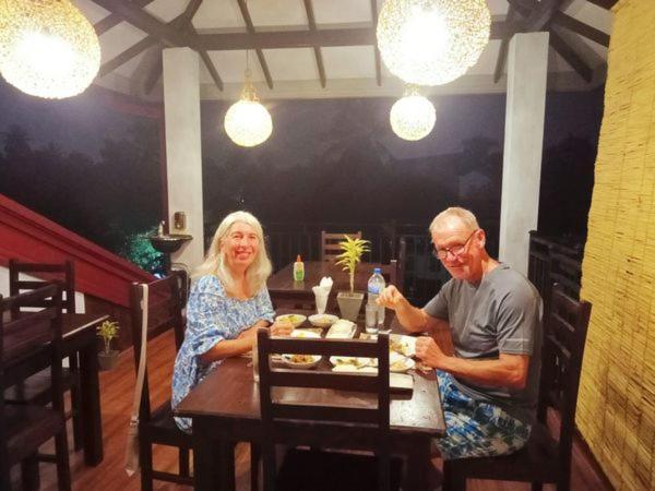 Ayubowan Homestay カトゥナカヤ エクステリア 写真